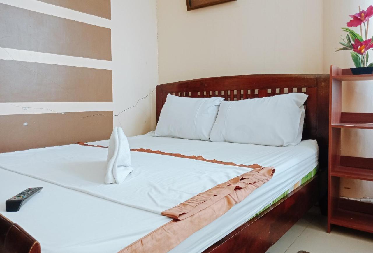 Villa Asuncion Country Inn And Resort Iloilo By Reddoorz Tigbauan Exterior photo